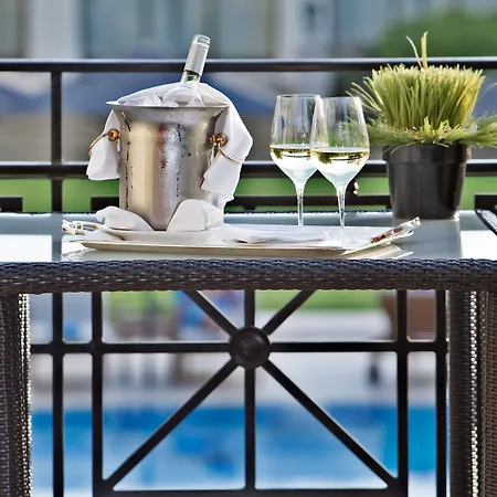 酒店 Palacio Hotel, Golf & Wellness