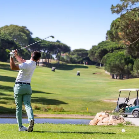 Palacio Estoril Hotel, Golf & Wellness מלון קסקאיס