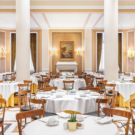 酒店 Palacio Hotel, Golf & Wellness