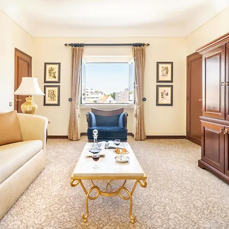 Palacio Estoril Hotel, Golf & Wellness מלון קסקאיס