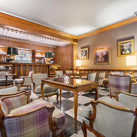 Palacio Estoril Hotel, Golf & Wellness מלון קסקאיס